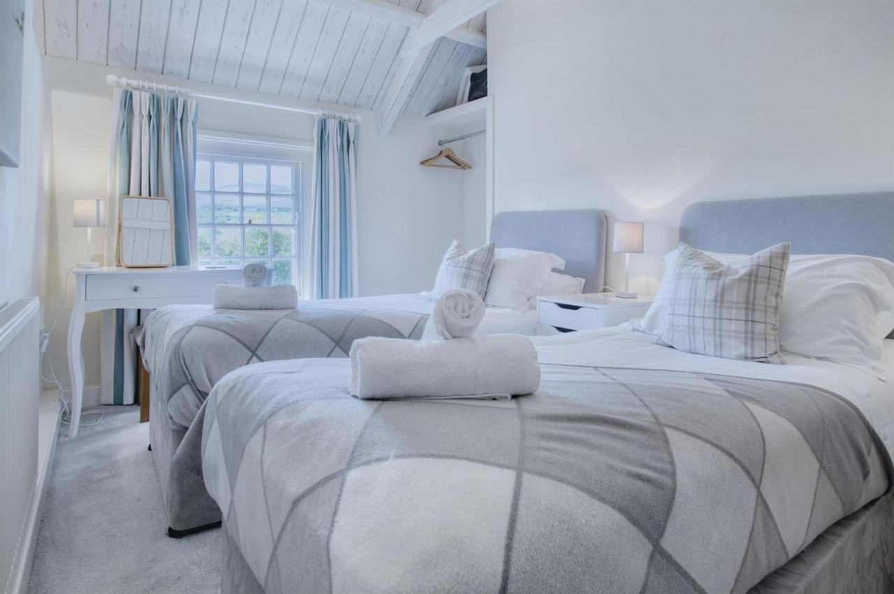 Dollars Cottage - 4 Bedroom Cottage - Llangennith Extérieur photo